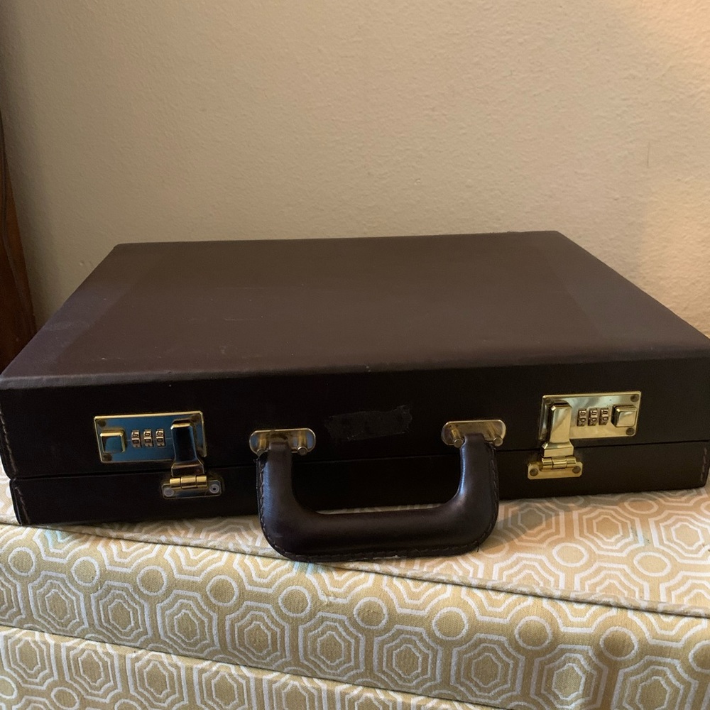 Large Briefcase. - Picture 2 of 4